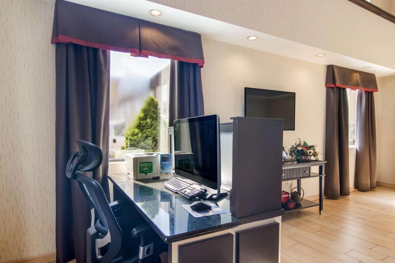 Best Western Dutch Valley Inn New Philadelphia Buitenkant foto