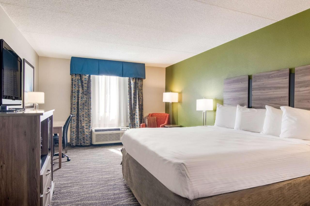 Best Western Dutch Valley Inn New Philadelphia Buitenkant foto