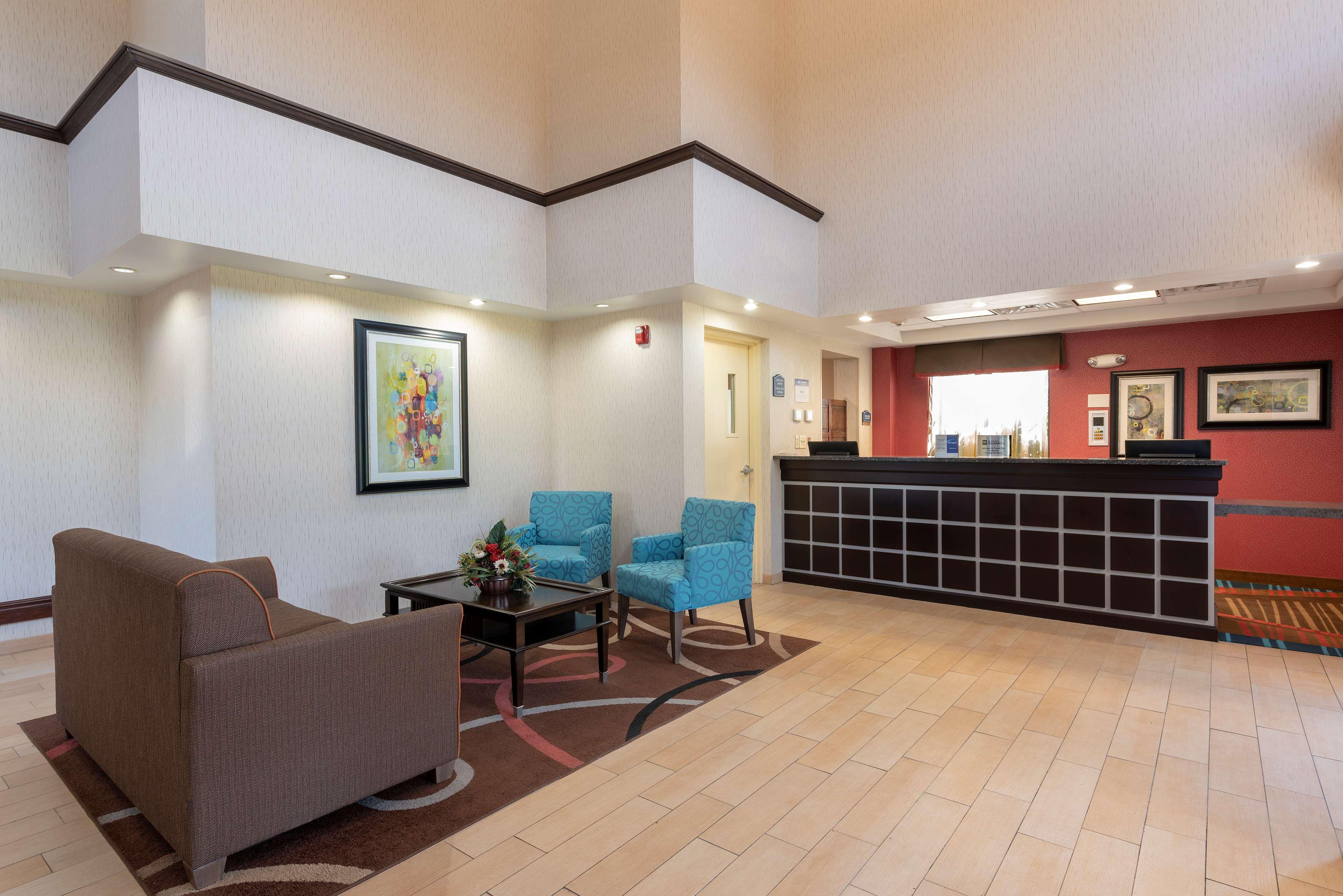 Best Western Dutch Valley Inn New Philadelphia Buitenkant foto